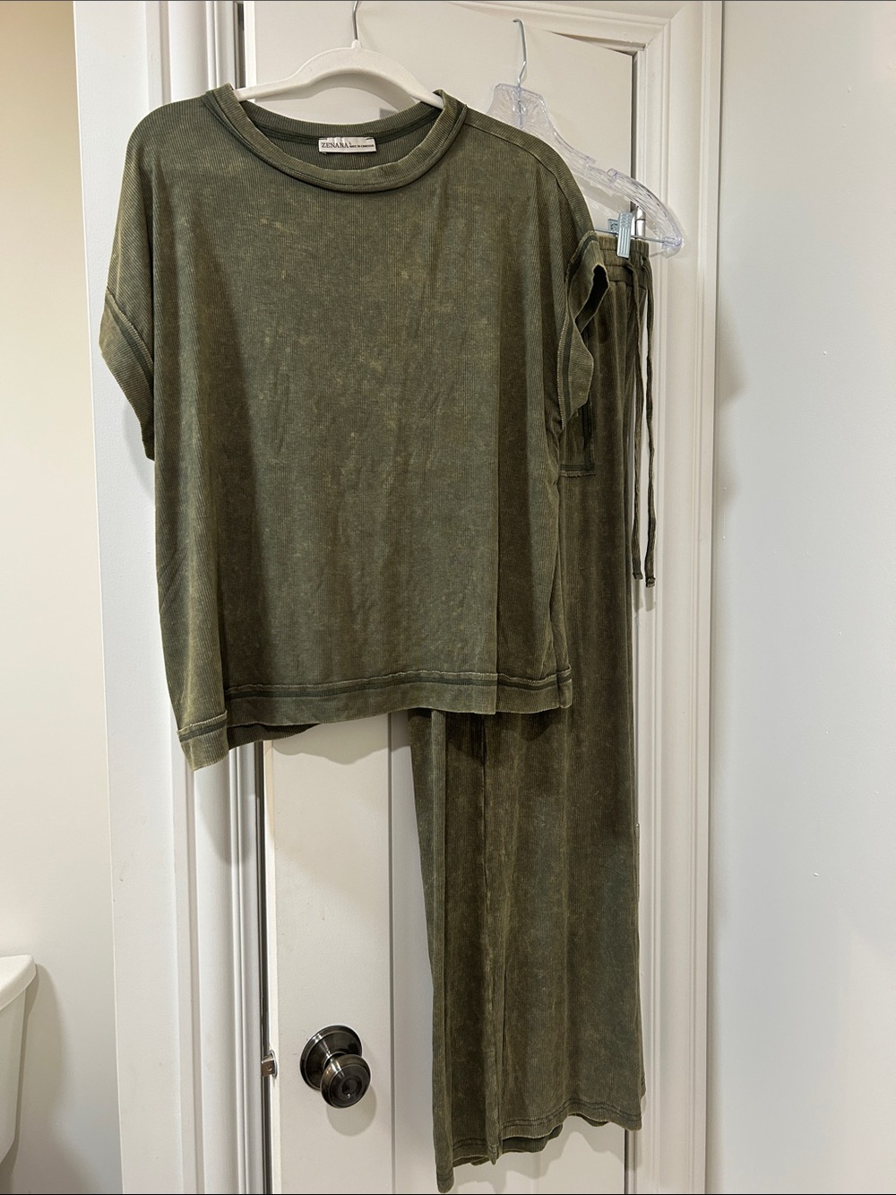 Zenana Outfitters Olive Green Jumpsuit Set New size large